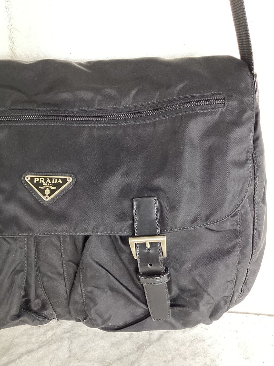[정품] 프라다 나일론 삼각 로고 투버클 
크로스백  상품이미지3