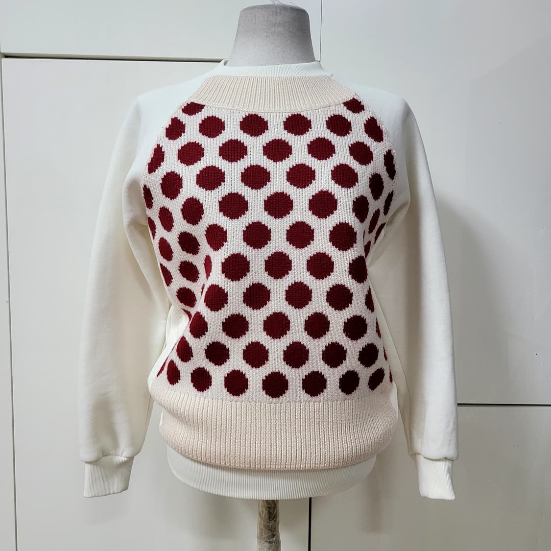 버버리 포인트니트 상품이미지1