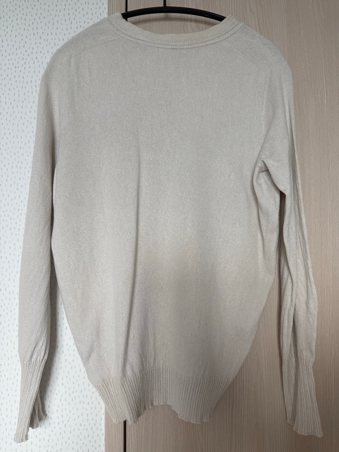 고비 캐시미어 브이넥 니트 상품이미지2