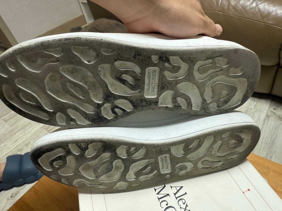 알렉산더 맥퀸 오버솔 41size 상품이미지3