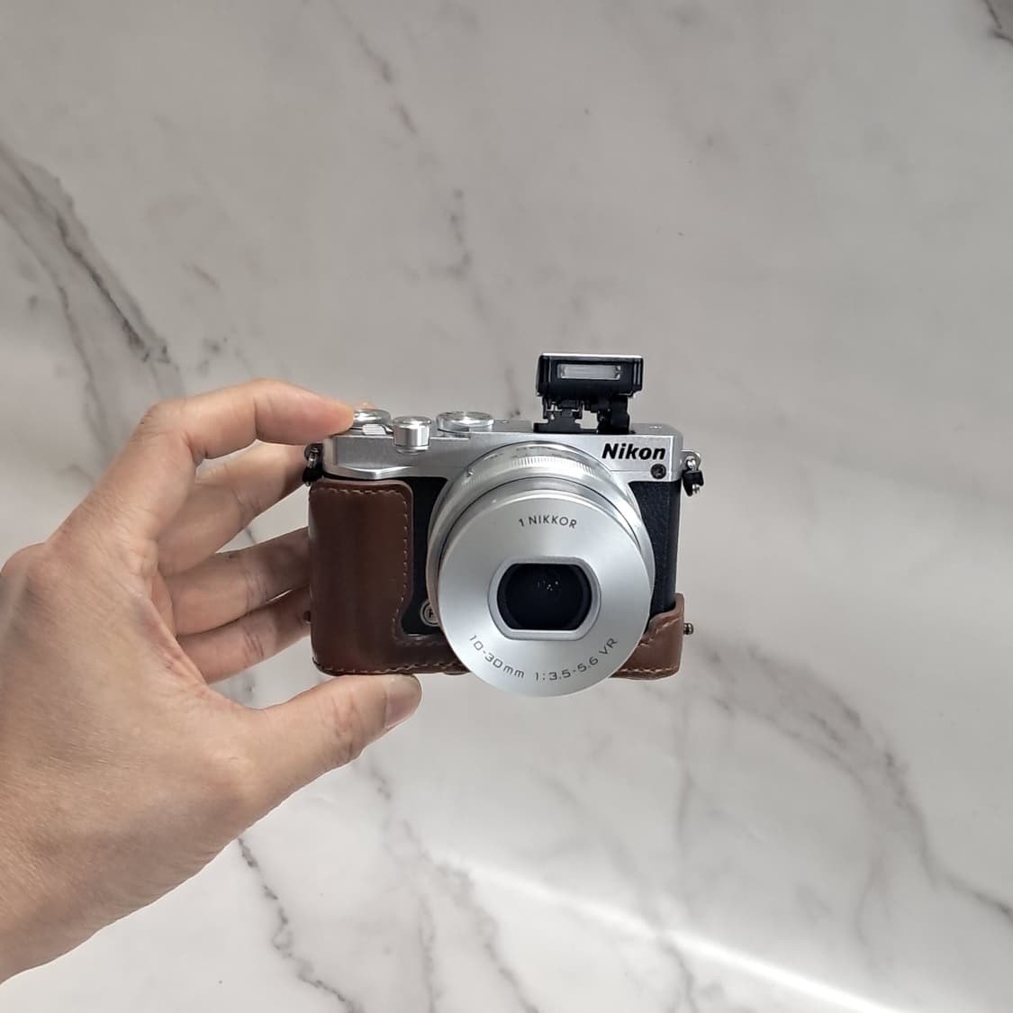 블핑지수&풀박스) Nikon1 J5 미러리스 /10-30mm 렌즈 상품이미지1