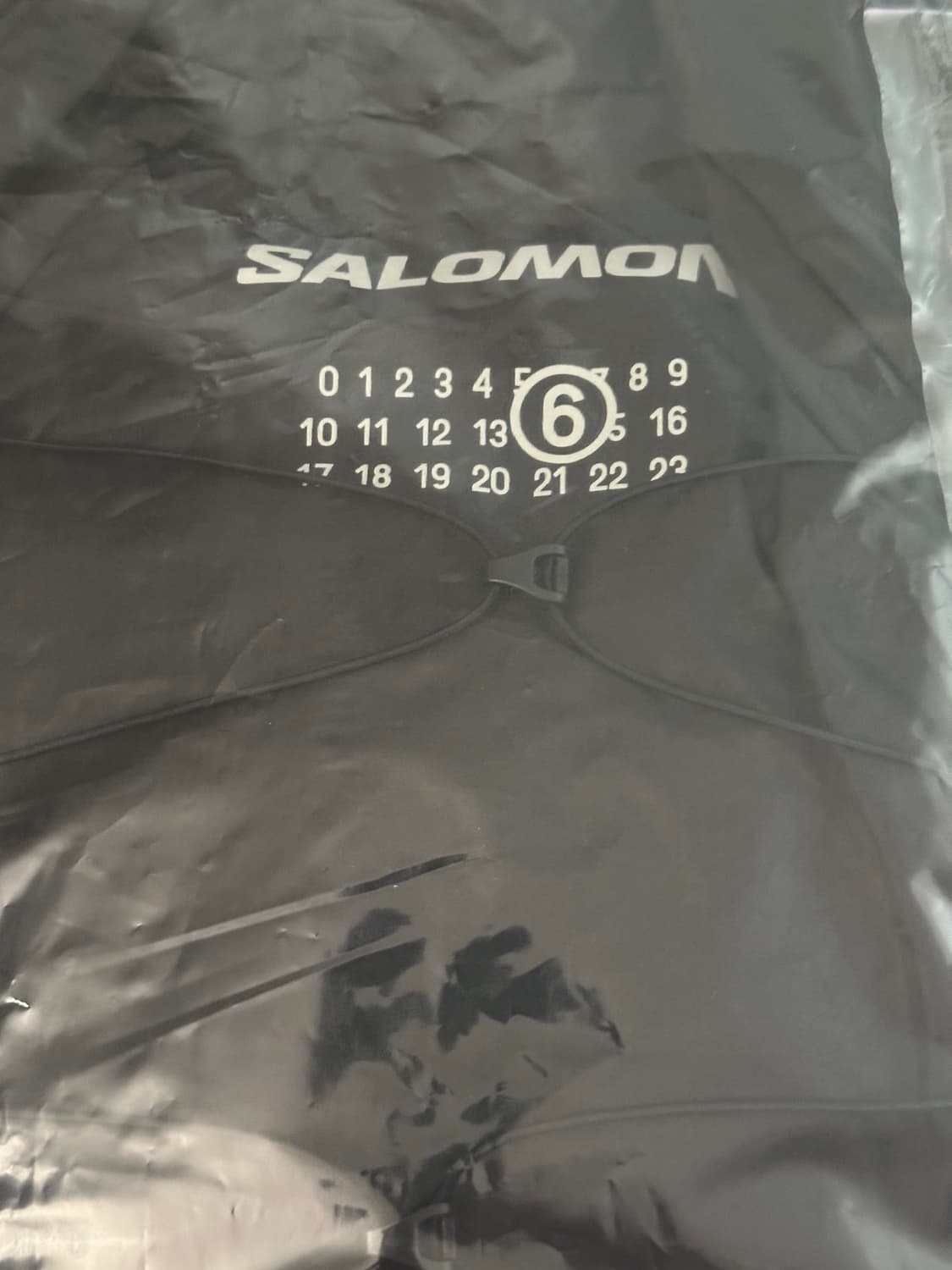 살로몬 x MM6 메종 마르지엘라 XT-15 블랙 새제품 판매 상품이미지2