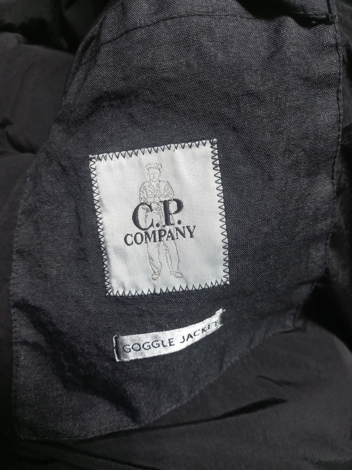 C.P컴퍼니 Co-TeD 블랙다운자켓  50(100) 상품이미지5