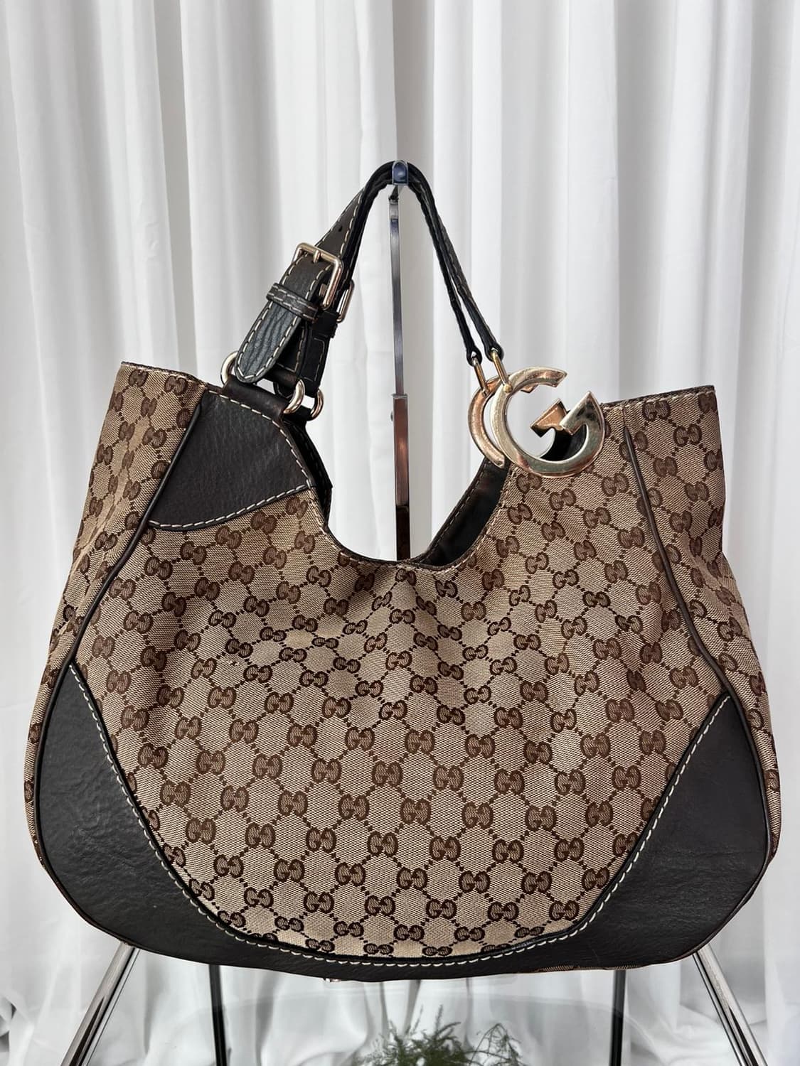 구찌 정품 구찌 GG 캔버스 샬롯 숄더백 상품이미지3