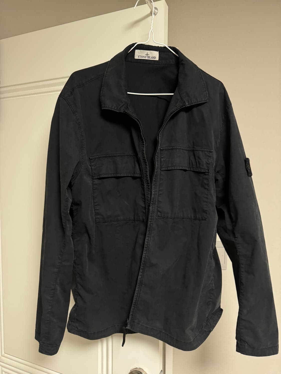 스톤 아일랜드 23SS 오버셔츠 상품이미지1