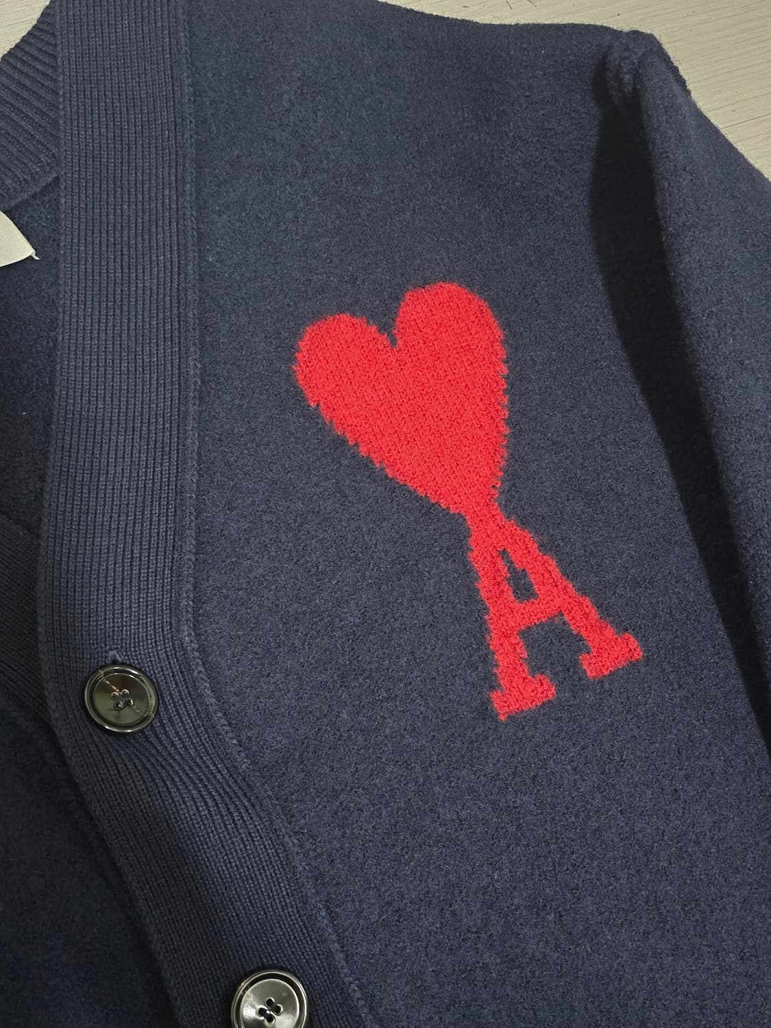 아미 빅 하트 로고 인타르시아 울 가디건 상품이미지1