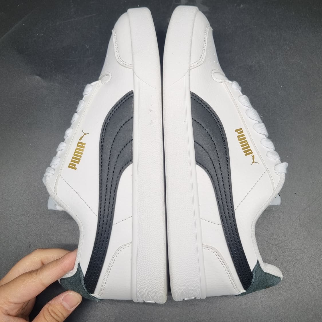 푸마 셔틀 화이트 스니커즈250  상품이미지5