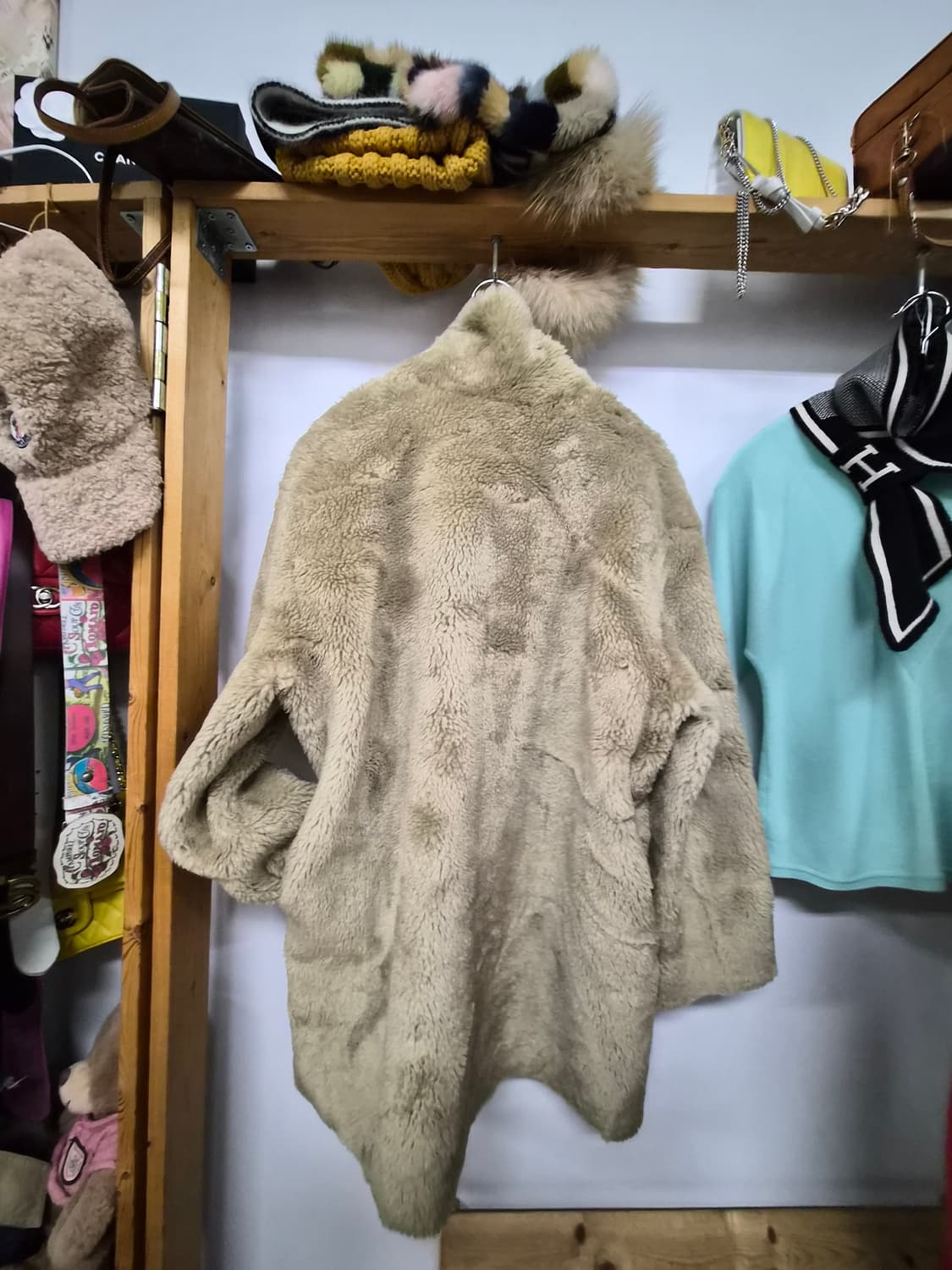 SLLOW 무스탕퍼코트 상품이미지6