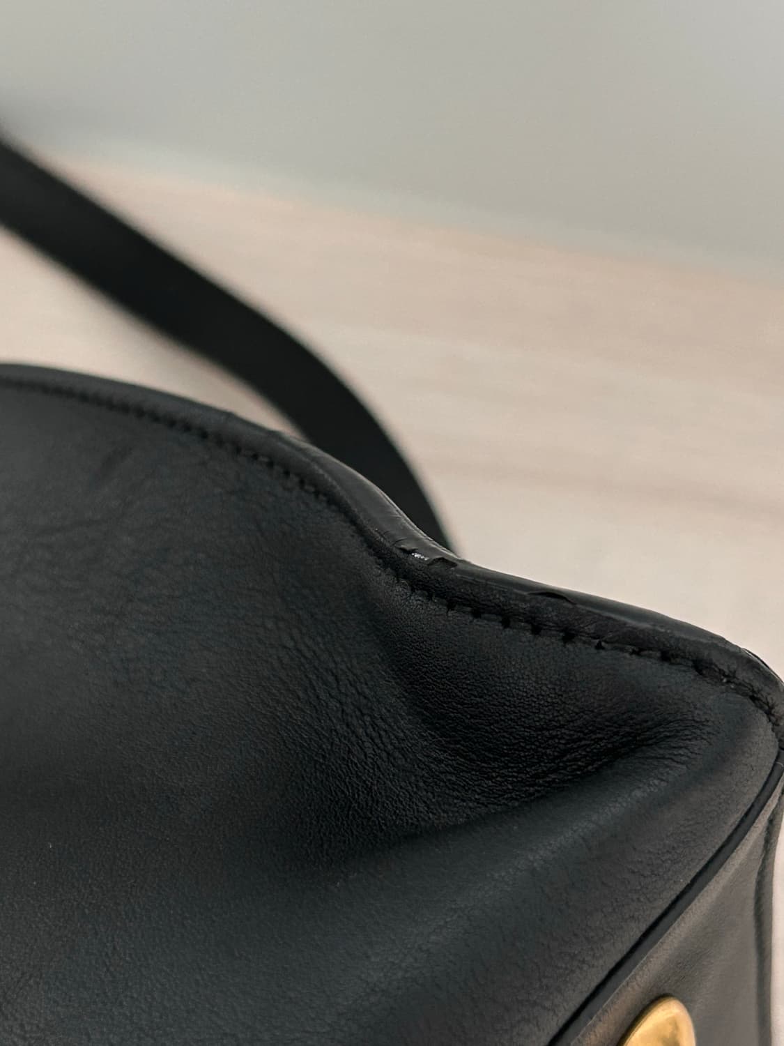 입생로랑 생로랑 파리스 YSL 뉴 카바스 블랙 스몰백 핸드백 상품이미지3