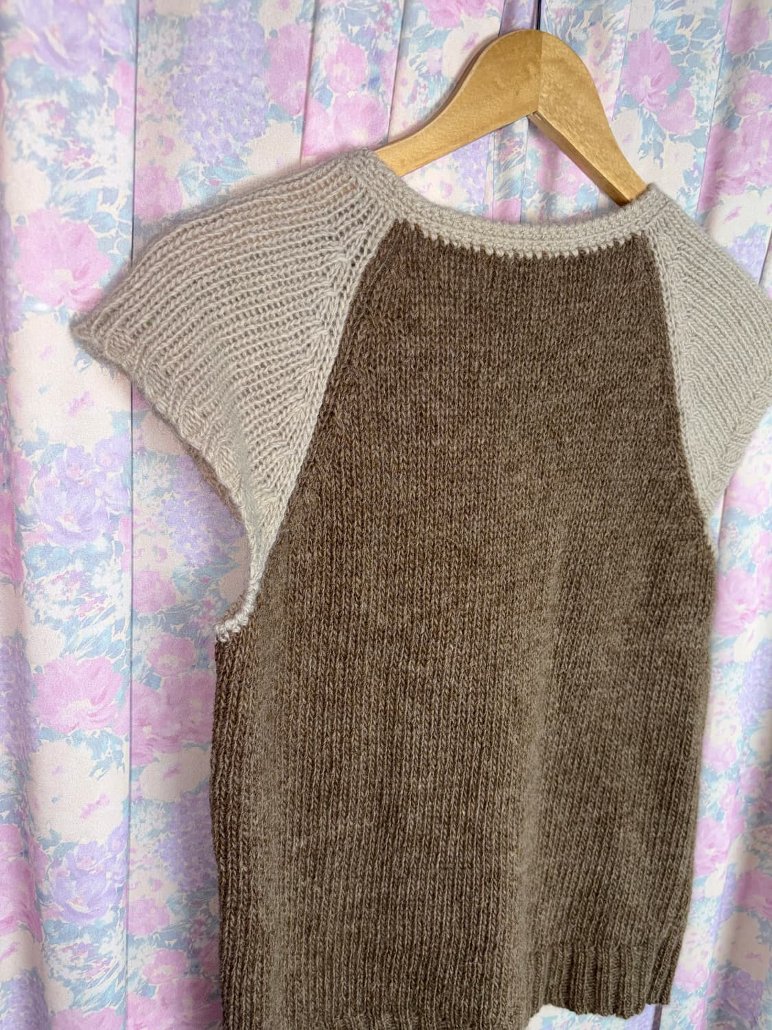 베이지 브라운 배색 반소매 니트 상품이미지10