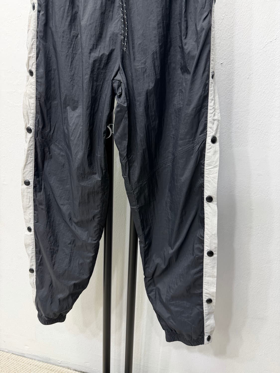 정품) 나이키 나일론 블랙 스냅 트랙 팬츠 S 상품이미지3