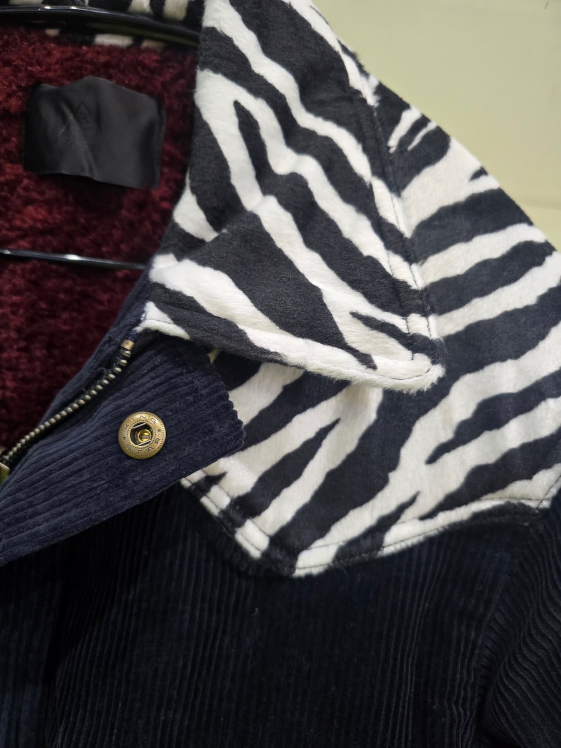 스티렌난다 3CE 코듀로이 지브라 자켓 상품이미지4