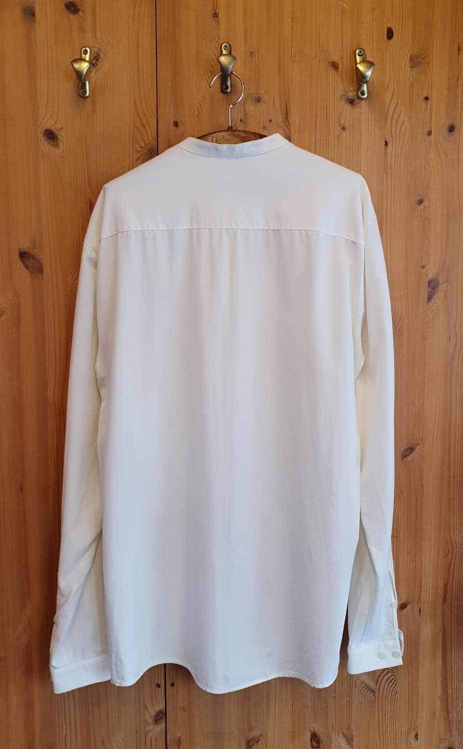 105.COS 화이트 세미오버셔츠 상품이미지3