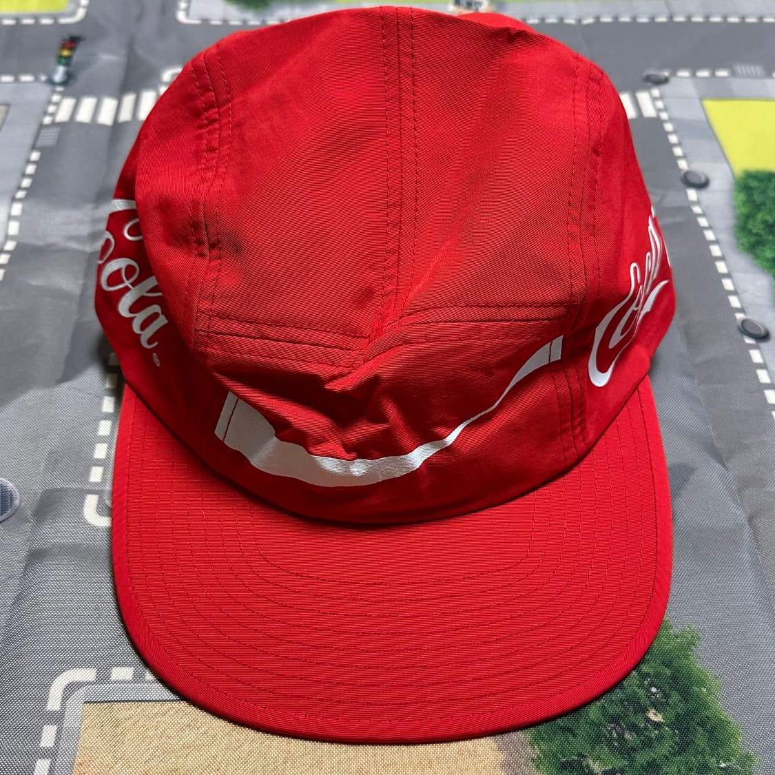 아트모스 x 코카콜라 5패널 캡 레드  상품이미지1