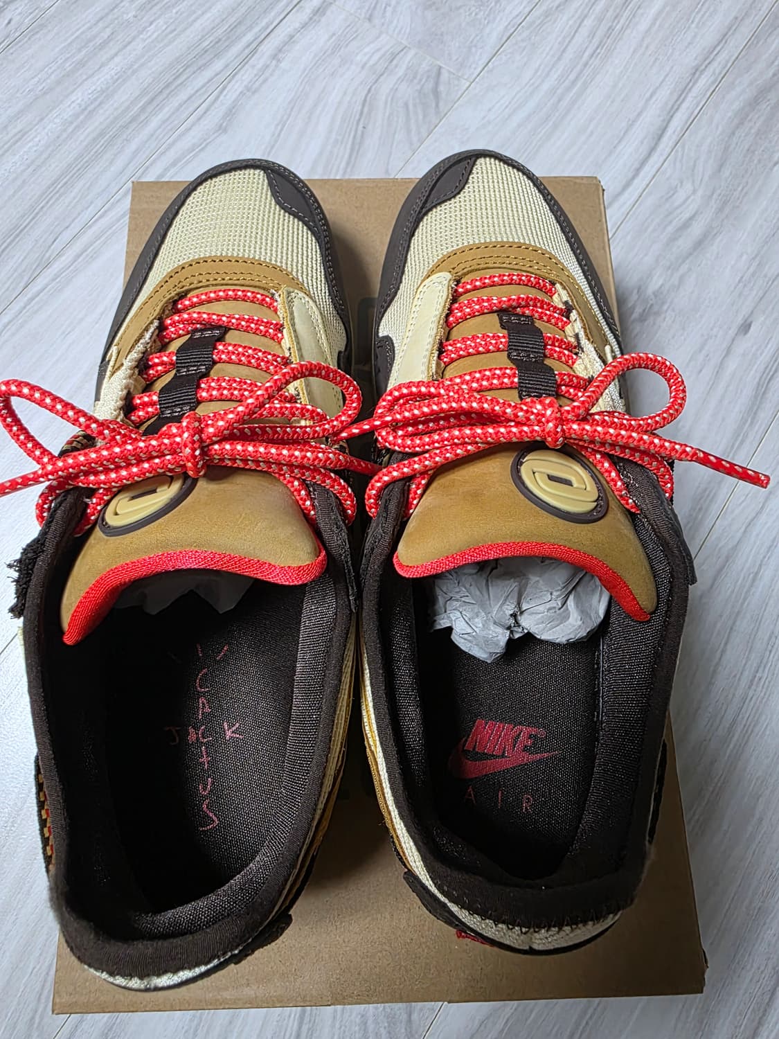 [270] 나이키 x 트래비스 스캇 에어맥스1 캑터스 브라운  상품이미지5