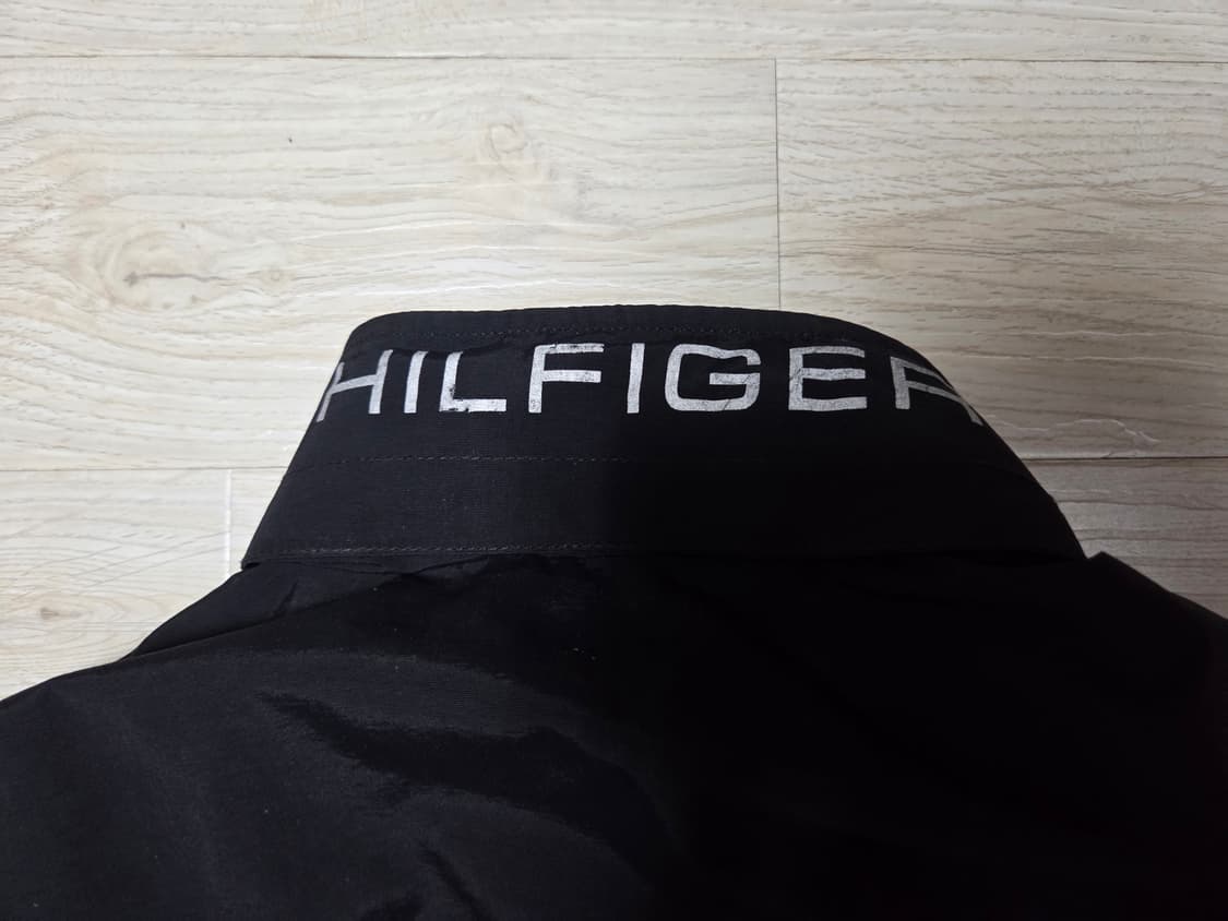 타미힐피거 XL 검정색 바람막이 점퍼 상품이미지3