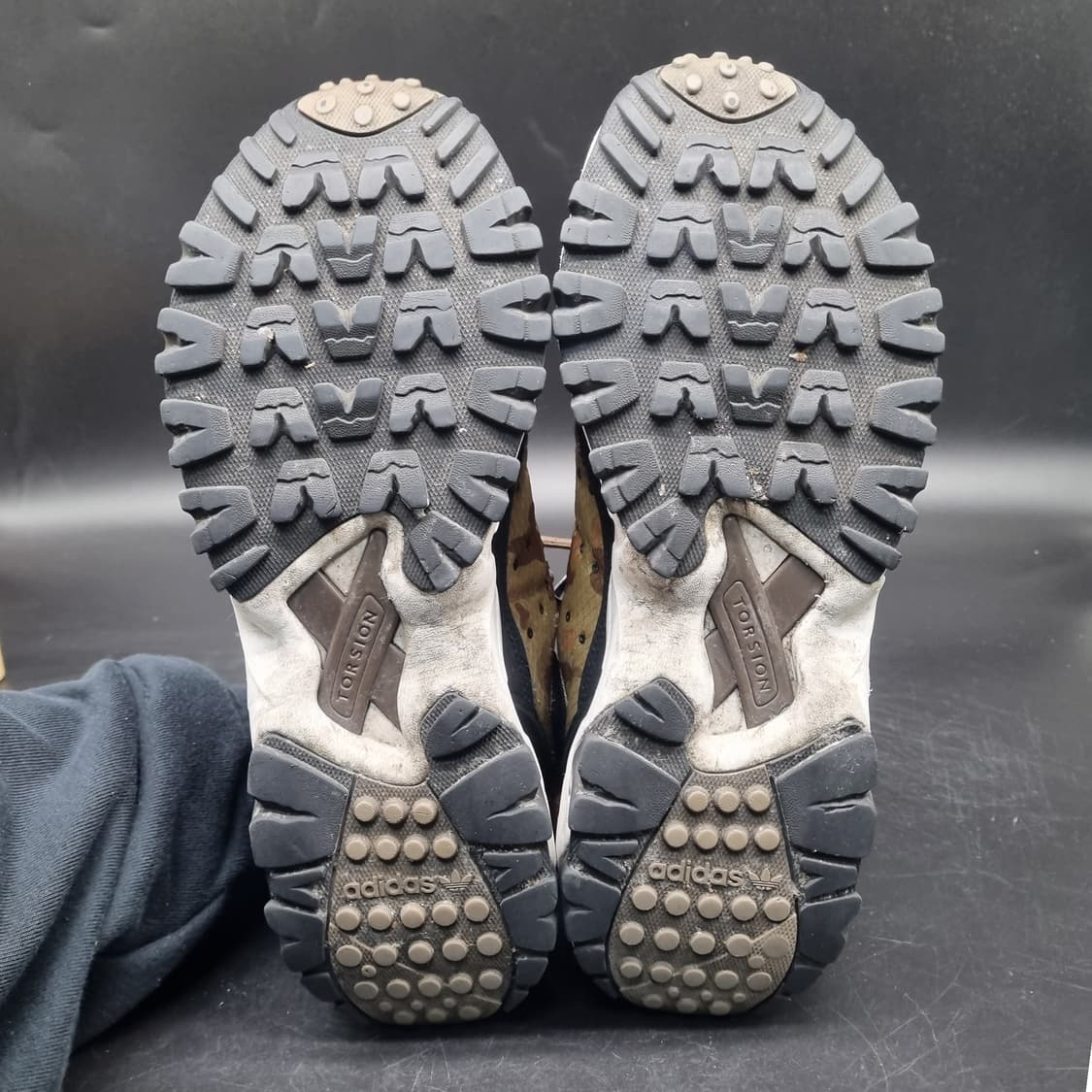 아디다스 토션 트레일 남성운동화265  상품이미지3