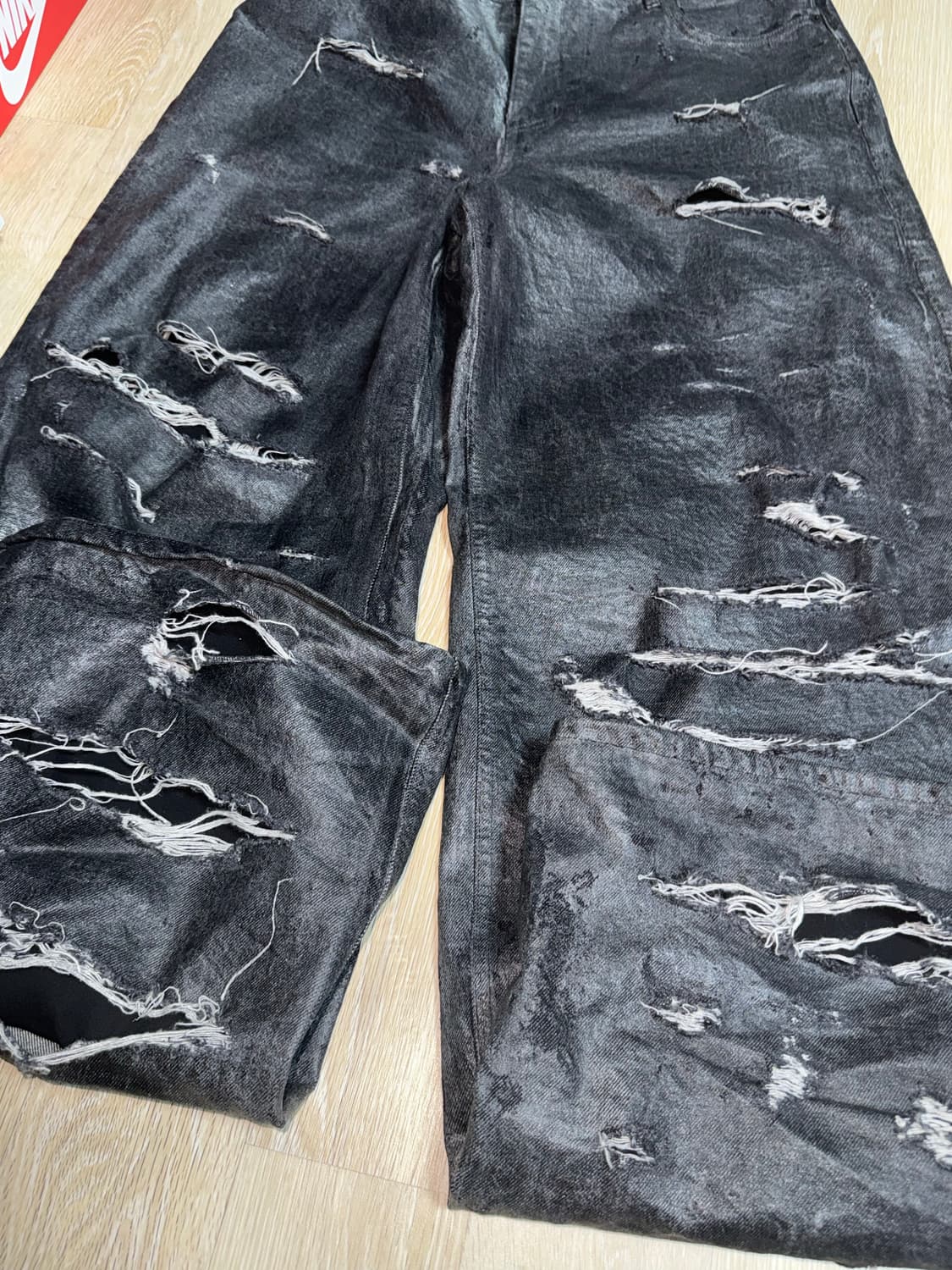 MULTI DISTRESSED COATING BAGGY JEANS 상품이미지4