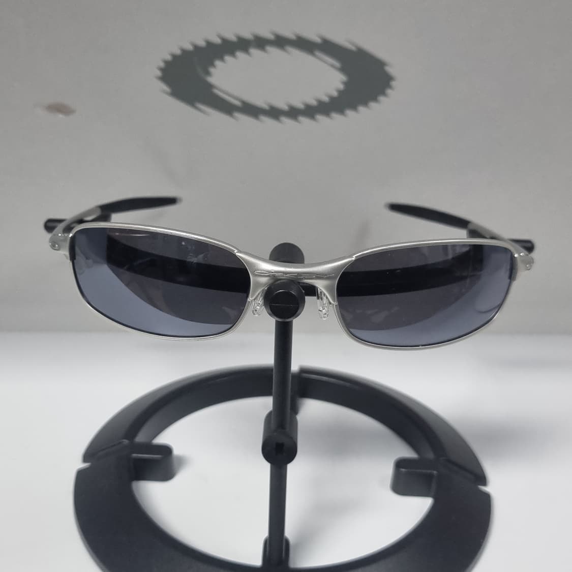 오클리 스퀘어와이어 2.0 스프링 실버 새렌즈 상품이미지3