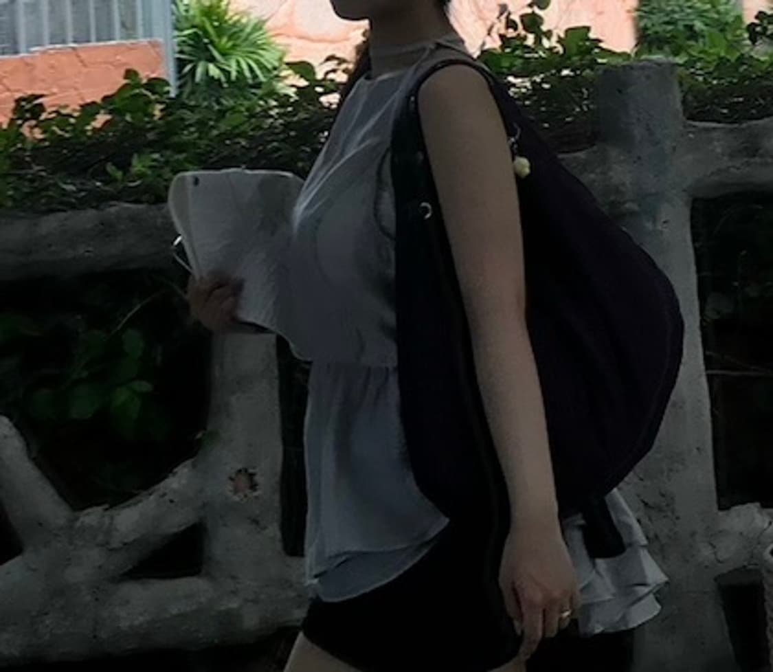 파르티멘토우먼 블라우스 라이트그레이 팔아요 ! 상품이미지2