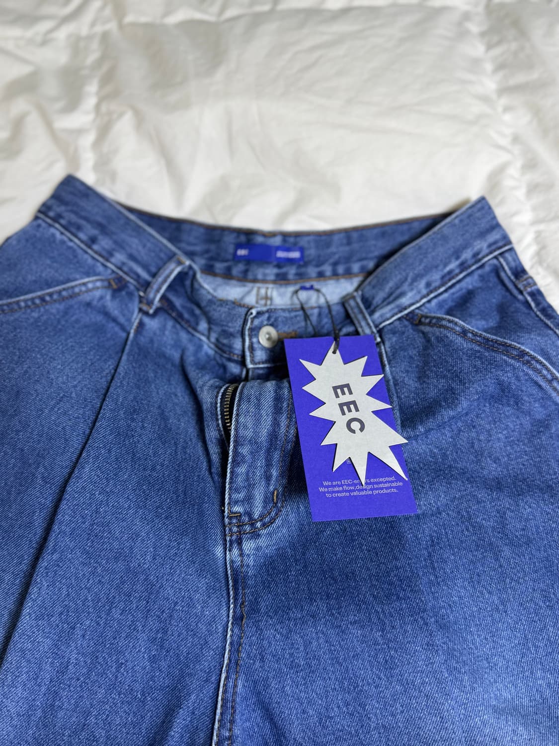 Errors Excepted 플리츠 테이퍼드 데님팬츠 상품이미지6