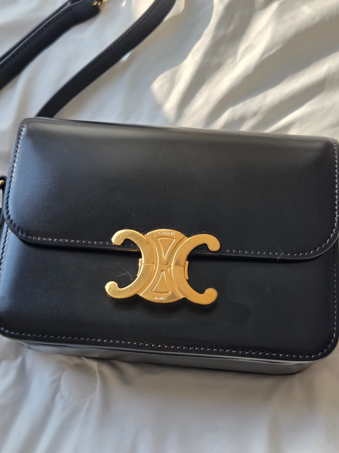 셀린느 트리옹프백 틴 사이즈 샤이니카프스킨 셀린느가방 트리오페 상품이미지2