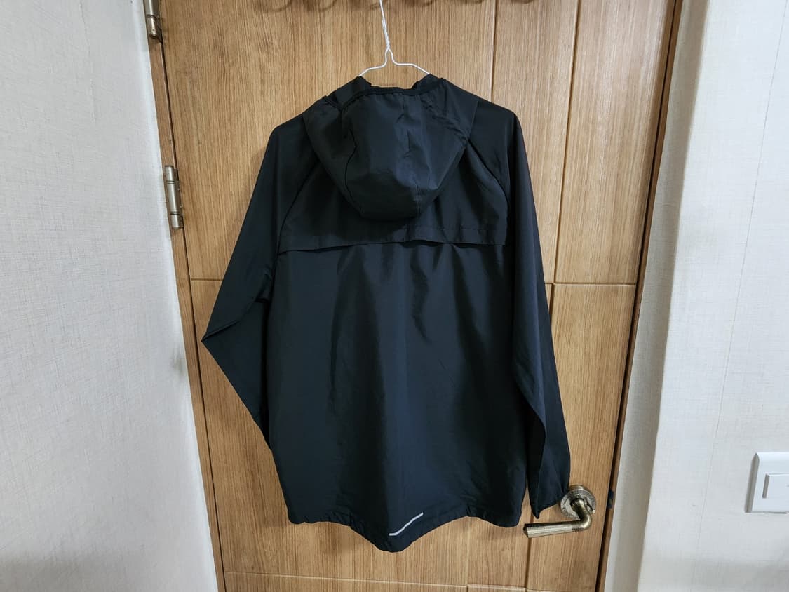 (100)나이키 경량 바람막이 점퍼 상품이미지3