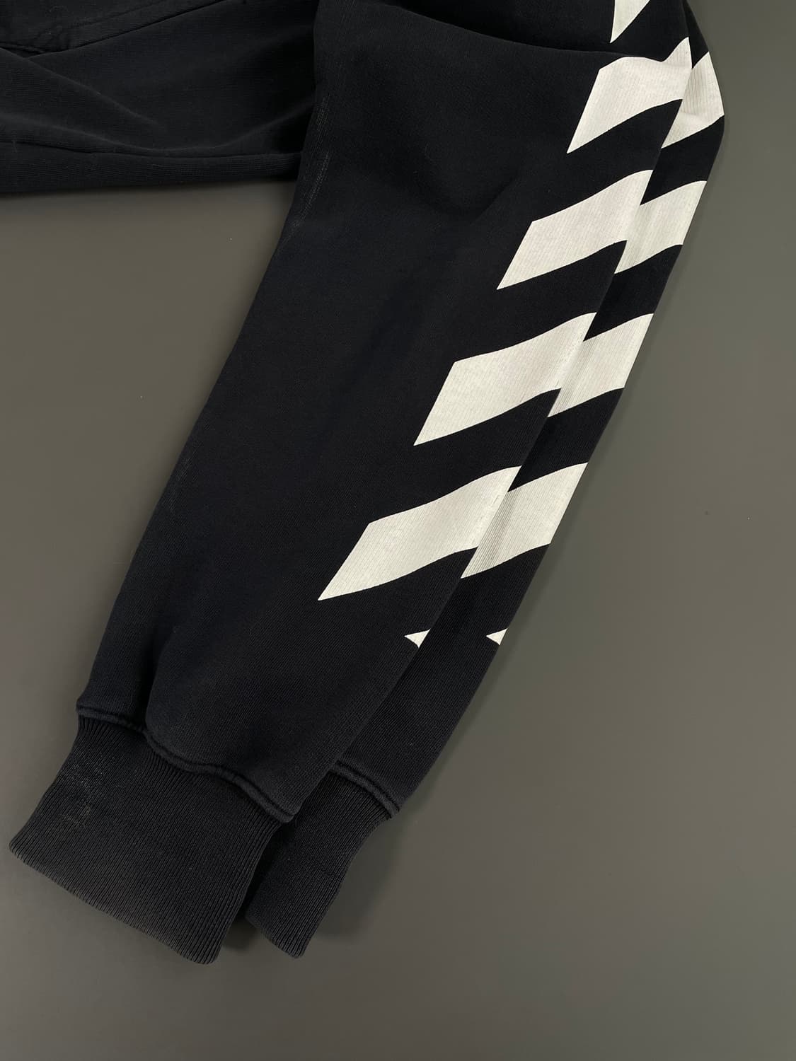 [L] 오프화이트 카라바조 프린팅 에로우 후드 오버핏 상품이미지5