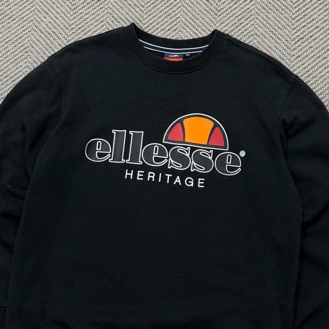 엘레쎄 빅로고 맨투맨 v2118 상품이미지3