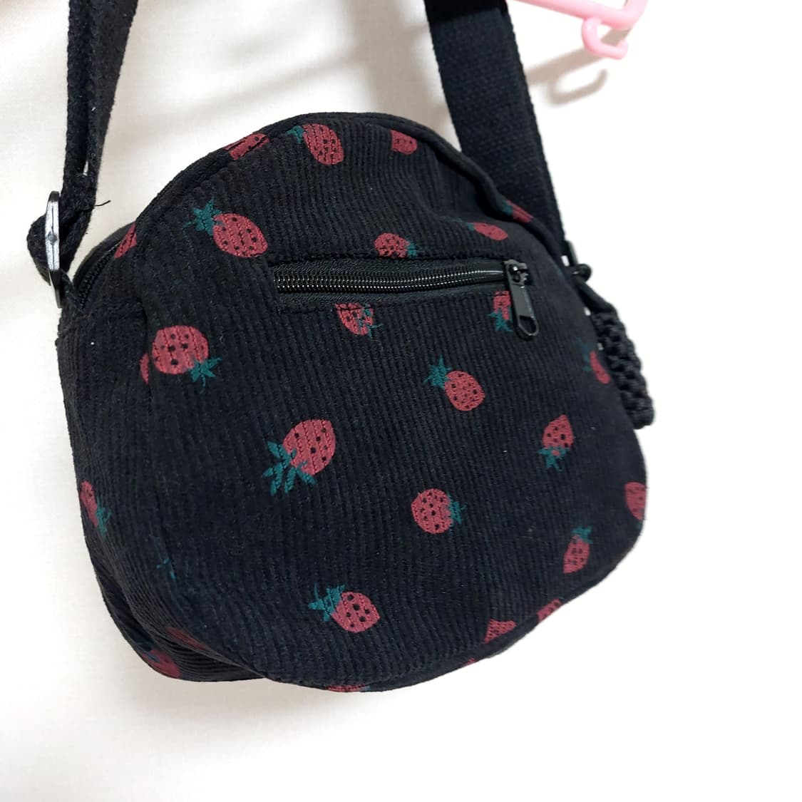 코듀로이 딸기 크로스백 상품이미지4