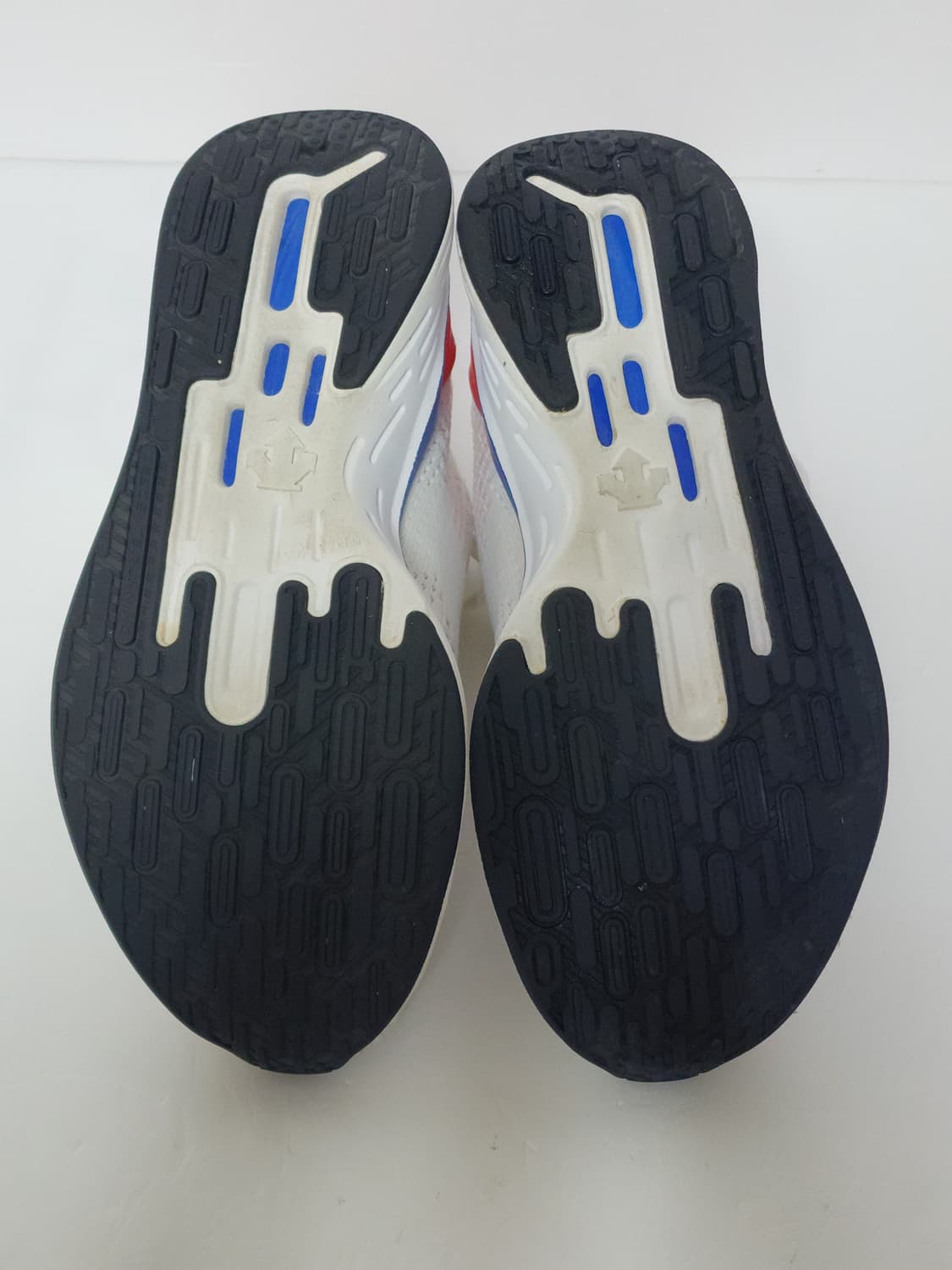 데상트 흰색 운동화 235mm 상품이미지7