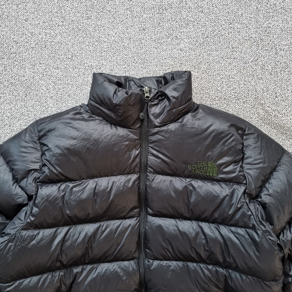 노스페이스 850 한정판 고프코어 애벌레 패딩  상품이미지4