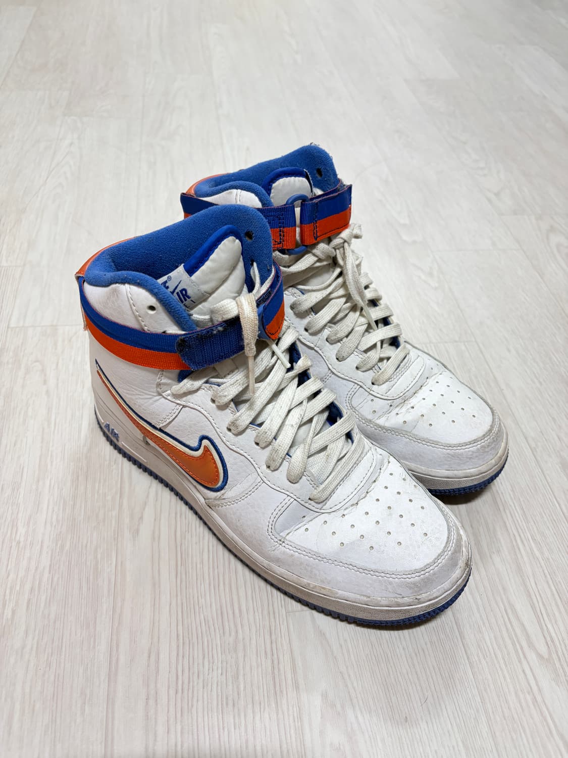 [260] 나이키 에어포스1 하이 스포츠 닉스 NBA LV8 상품이미지1