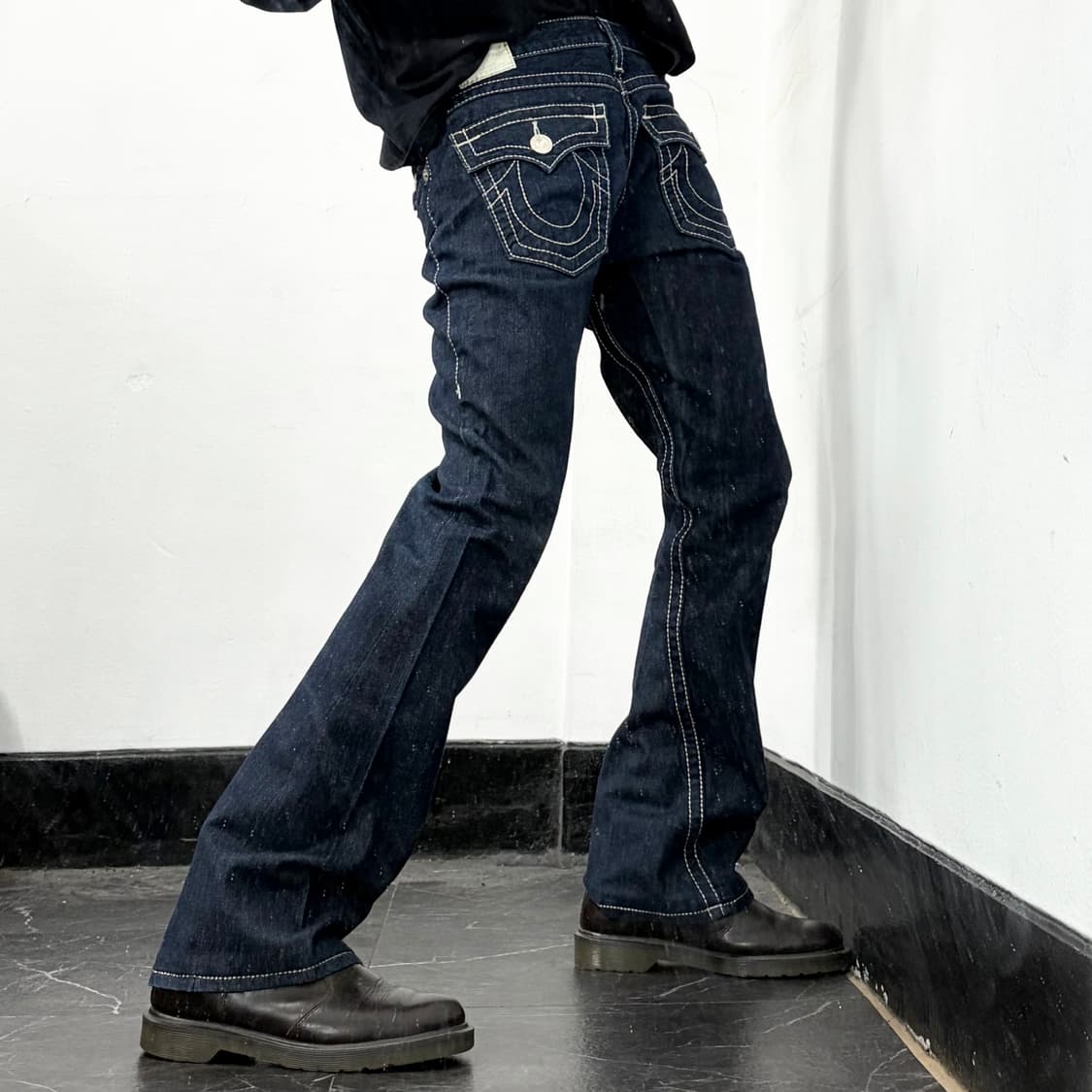 트루릴리전 부츠컷 데님 팬츠 상품이미지1