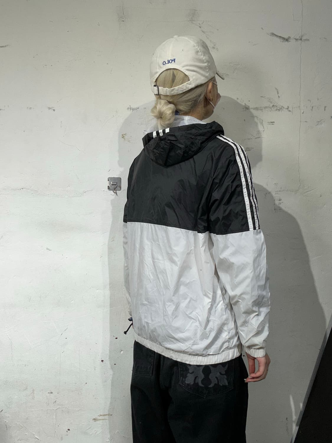 아디다스 블랙 화이트 삼선 후드 바람막이 자켓 M 상품이미지3