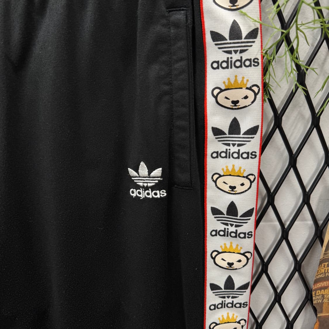 아디다스 트레이닝 트랙 팬츠 사이드 니고베어 로고 포인트 블랙 상품이미지5