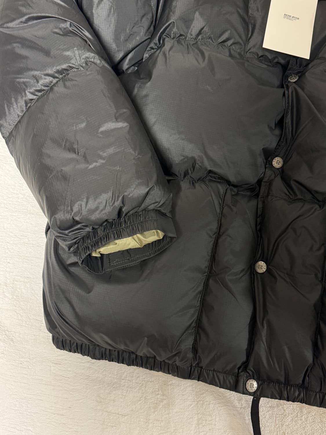 비헤비어 폴라 덕다운 패딩 자켓 - 블랙 3사이즈 상품이미지1