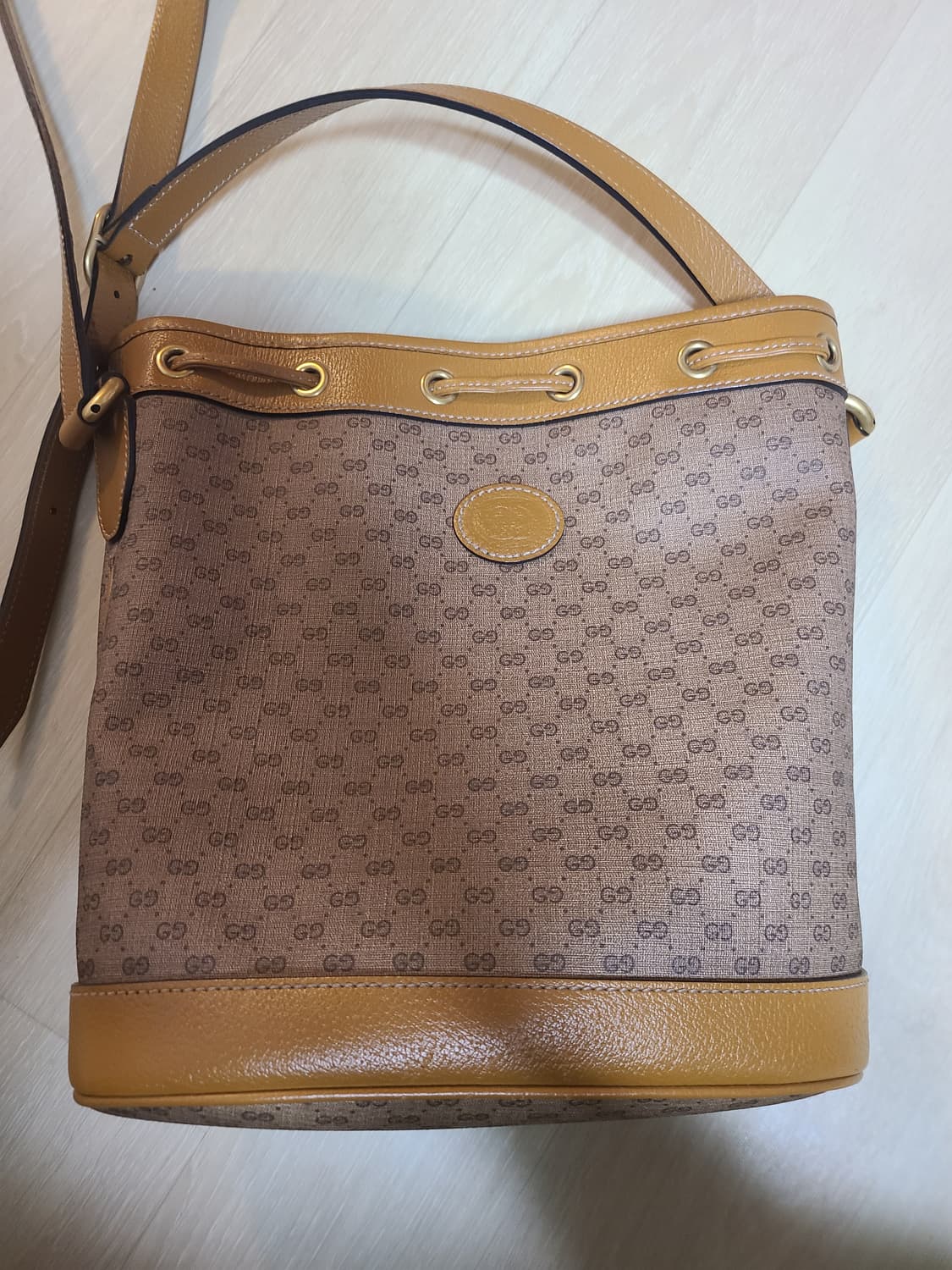 구찌 디즈니 콜라보 버킷백 상품이미지3