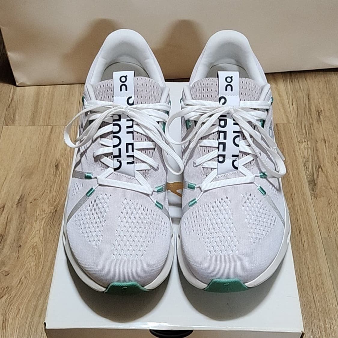 온러닝 285 클라우드 서퍼 펄 아이보리 상품이미지2