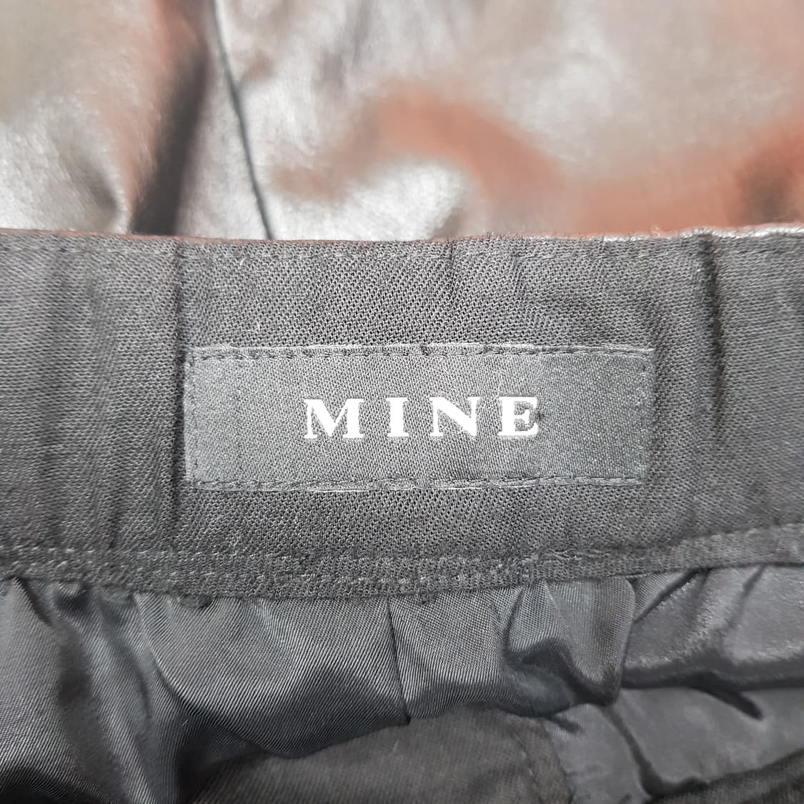 한섬 마인 MINE 2022 레더  골드 버튼 쇼츠 61-90사이즈 상품이미지6