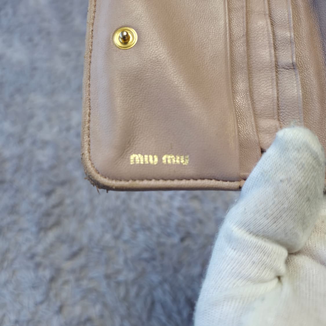 {클로젯}[보증서]미우미우 마테라쎄 지퍼 어라운드 중지갑 상품이미지5