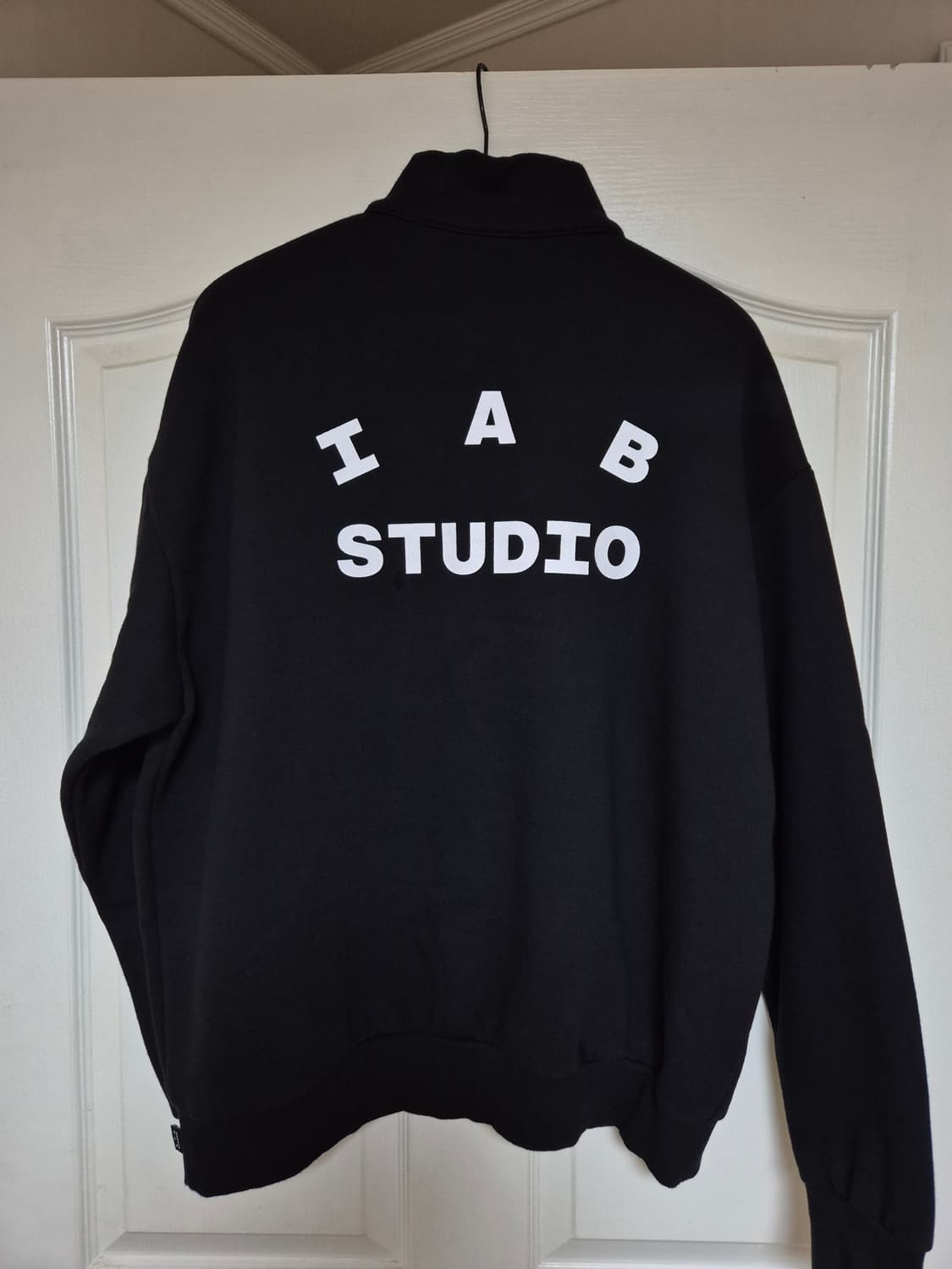 아이앱스튜디오 하프집업 블랙 L 상품이미지2