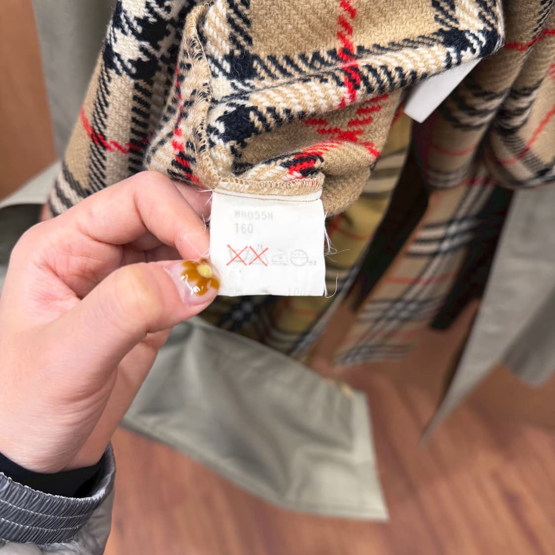 버버리 싱글 트렌치 코트 래글런 슬리브 디테일 카키 베이지 상품이미지8