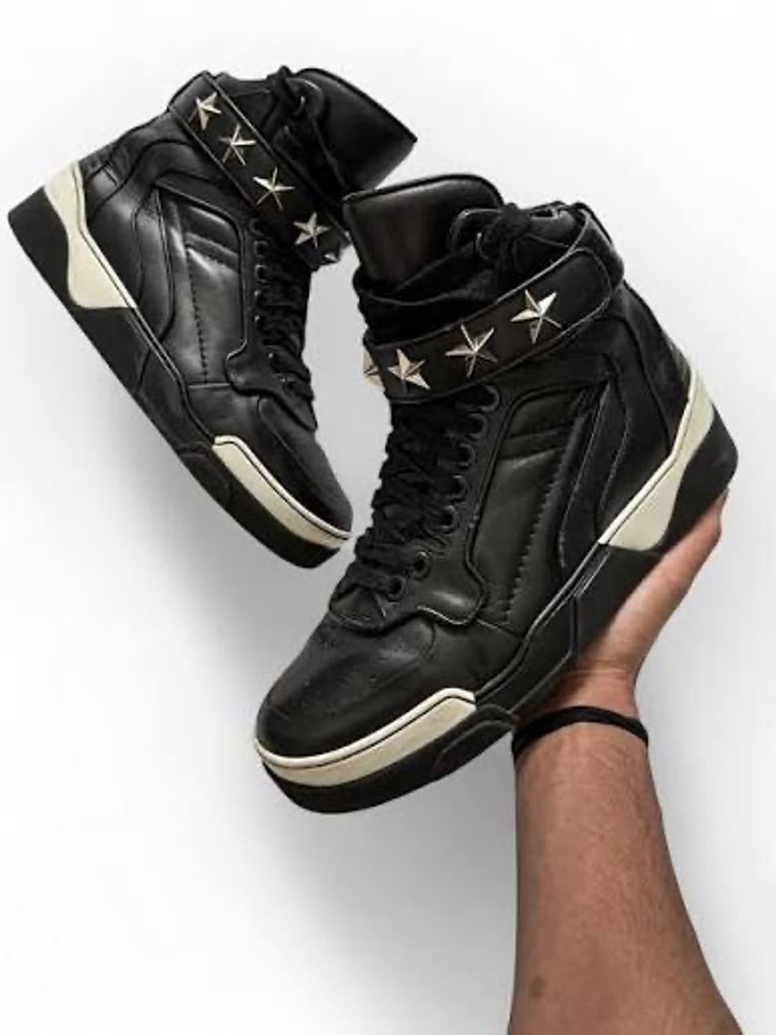 구매) 지방시 타이슨 42.5/43 구합니다 상품이미지2