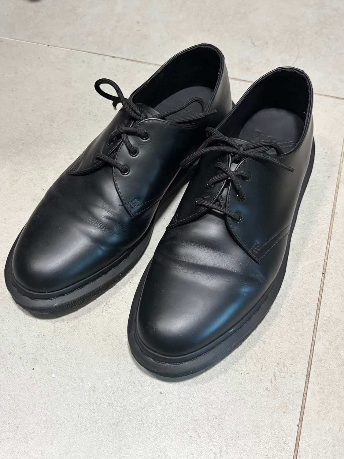 닥터마틴 1461 모노 블랙 3홀 (280mm / UK9) 상품이미지1