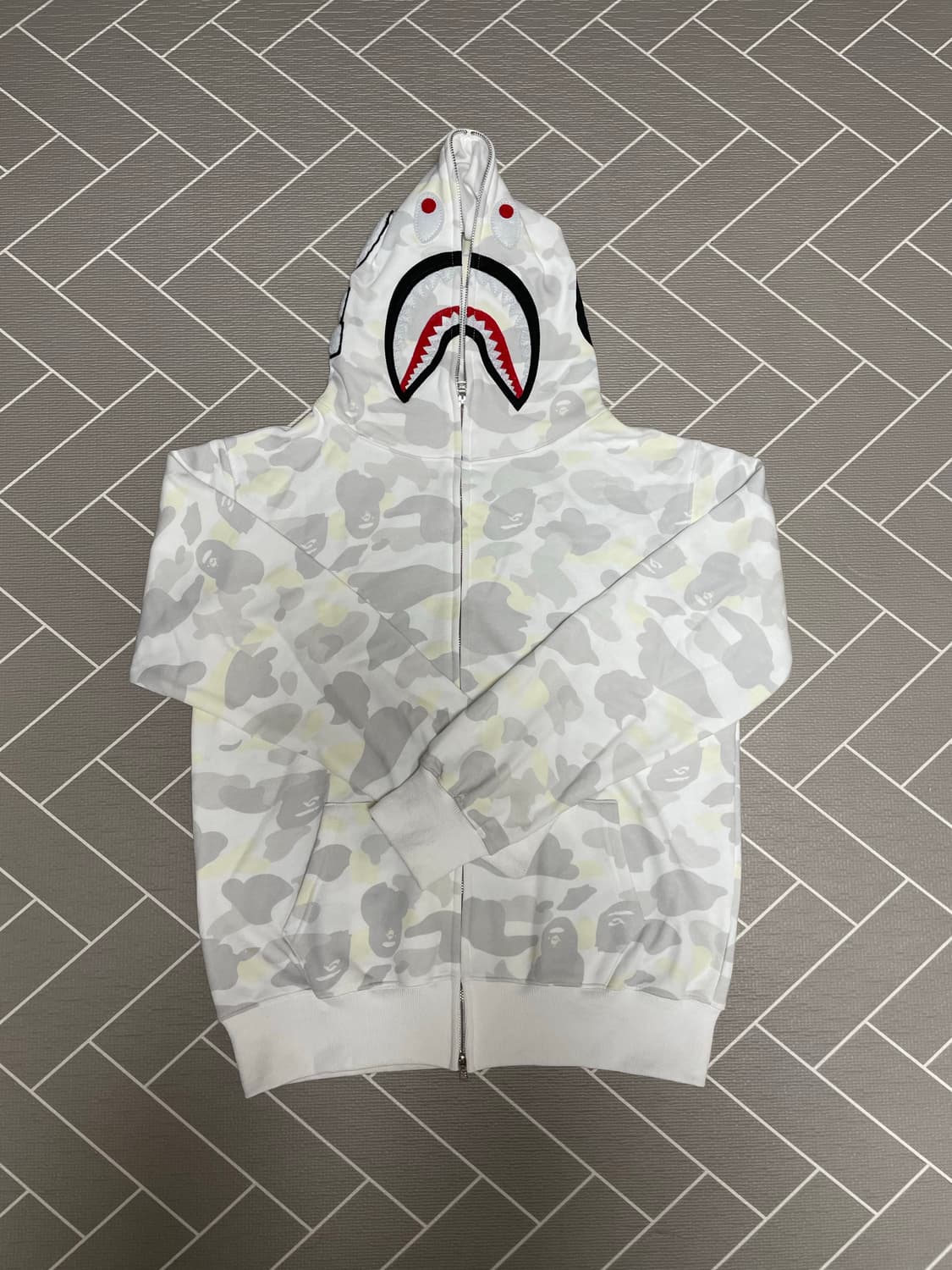 베이프 샤크후드 화이트  상품이미지1