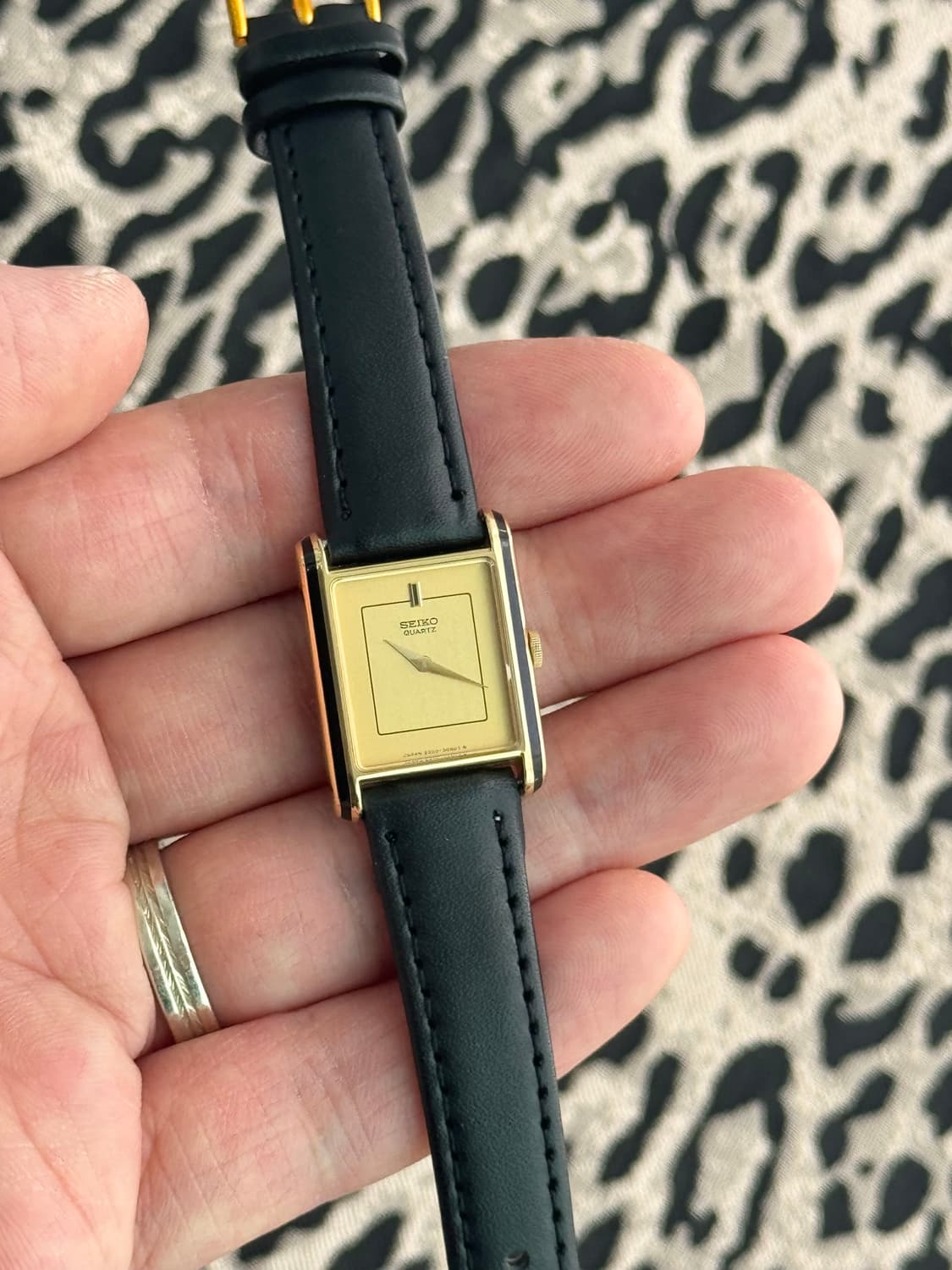 80s 빈티지 세이코 탱크쿼츠 희귀 상품이미지9