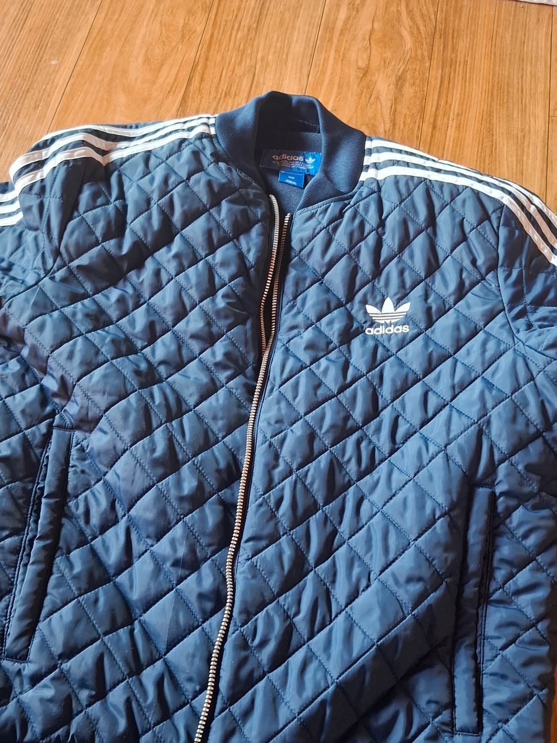 아디다스 슈퍼스타 네이비 퀄팅 자켓 상품이미지1