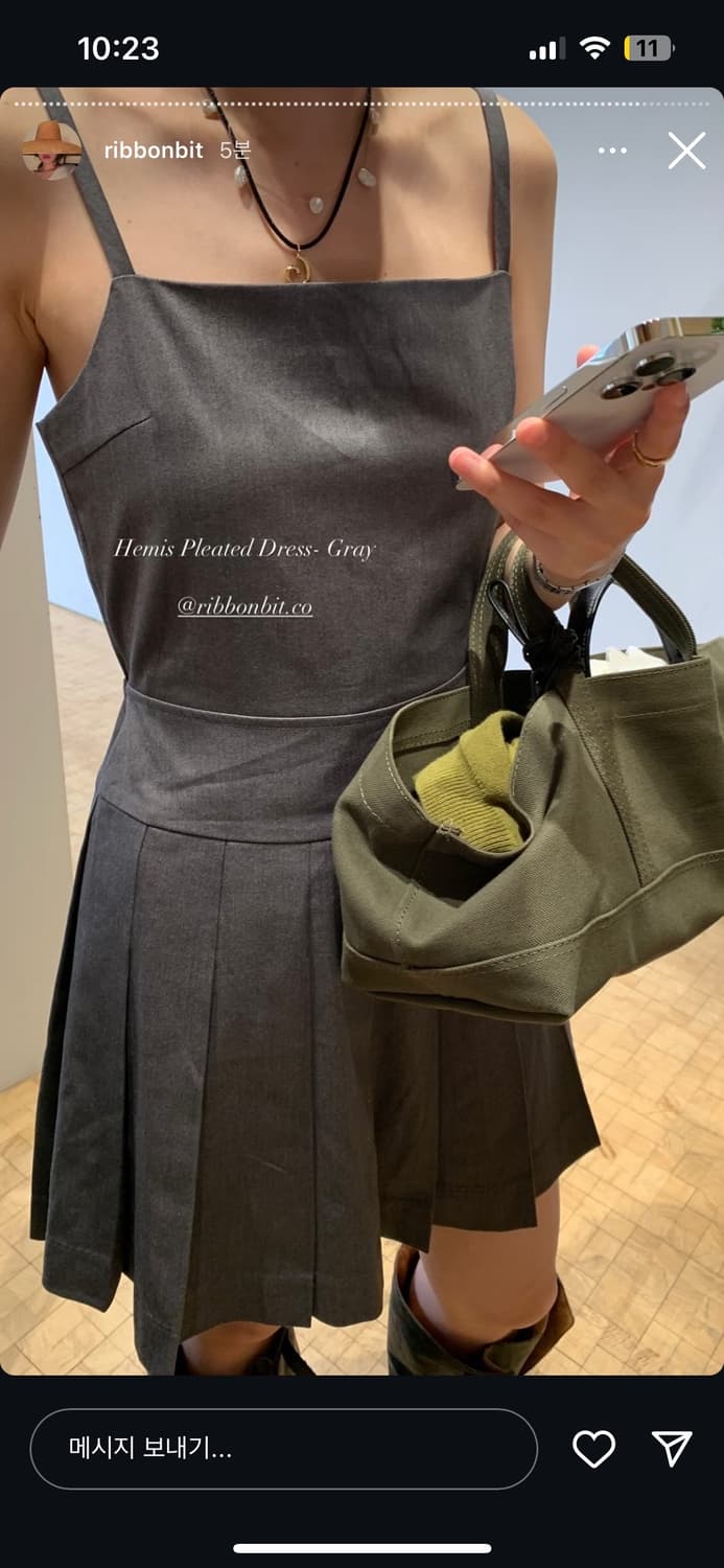 리본빛 원피스 드레스 Hemis Pleated Dress - Gray 상품이미지1