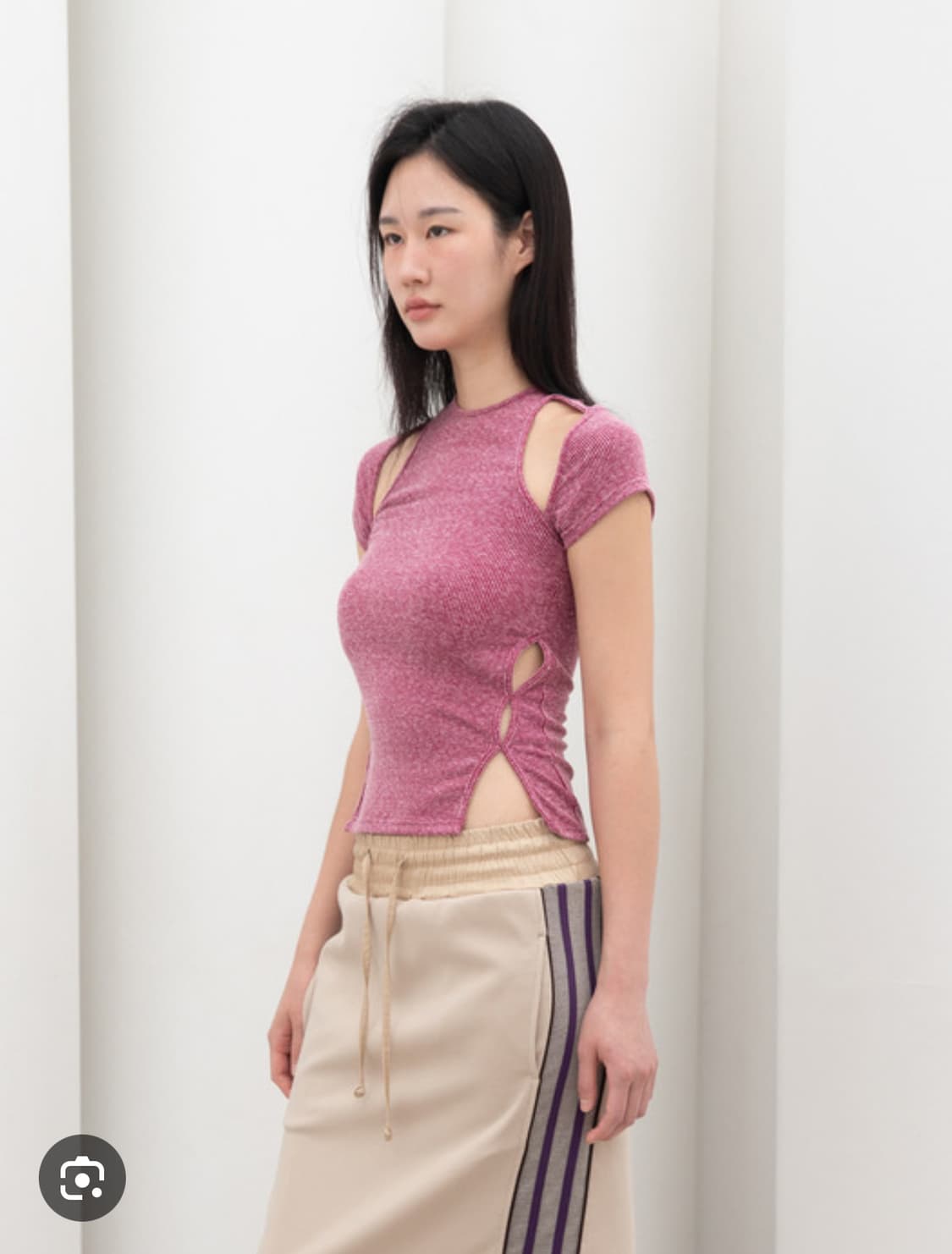 kyo 컷아웃 탑 상품이미지1